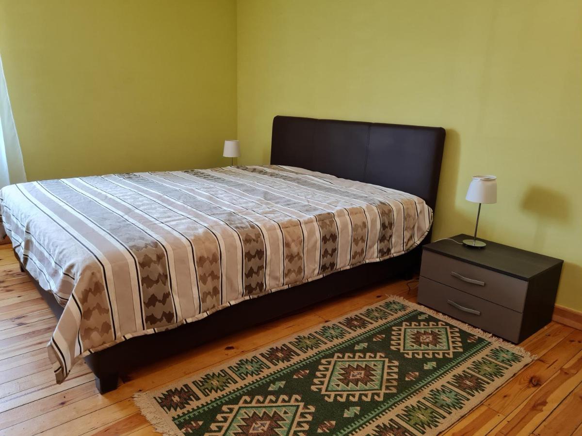 Anna Bella Apartman Gyula Esterno foto